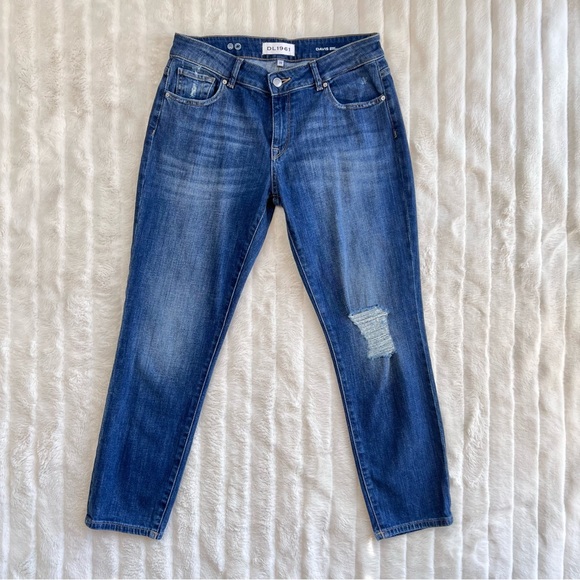 DL1961 Davis Skinny Boyfriend jeans in distressed Hollar wash - Picture 6 of 8
